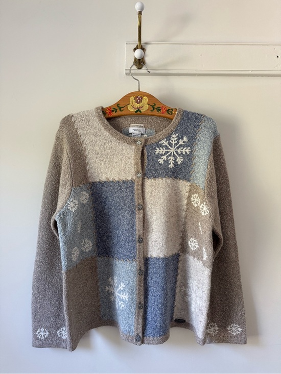 Northern Reflections Sweaters - Cottagecore Cotton Blend Snowflake Knit Cardigan - Hand Embroidered